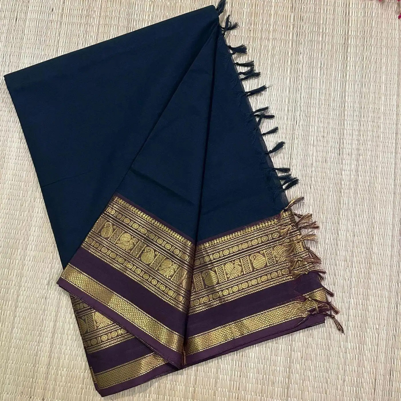 Pure cotton saree with contrast border